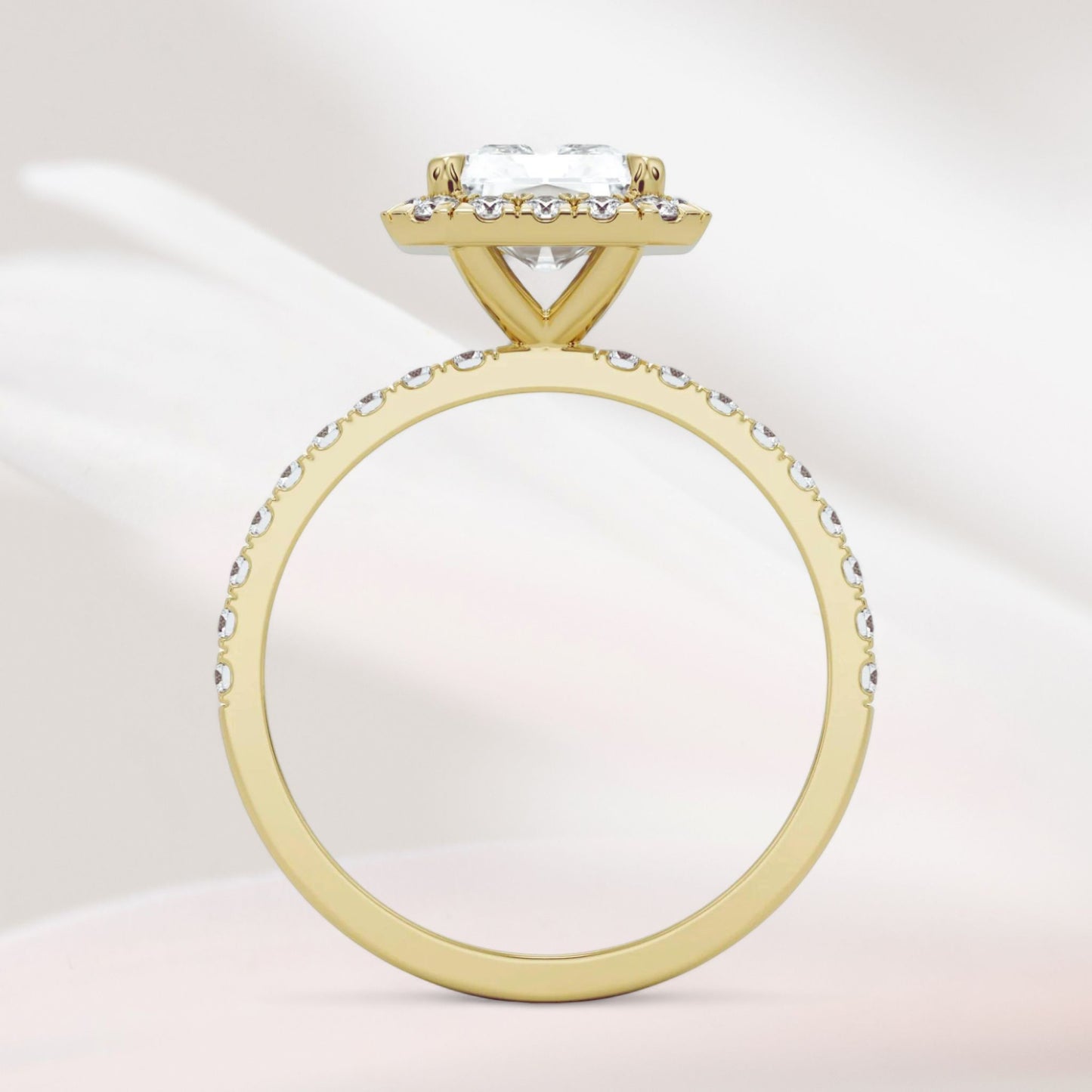 Amaral Halo Radiant With Band - Yellow Gold