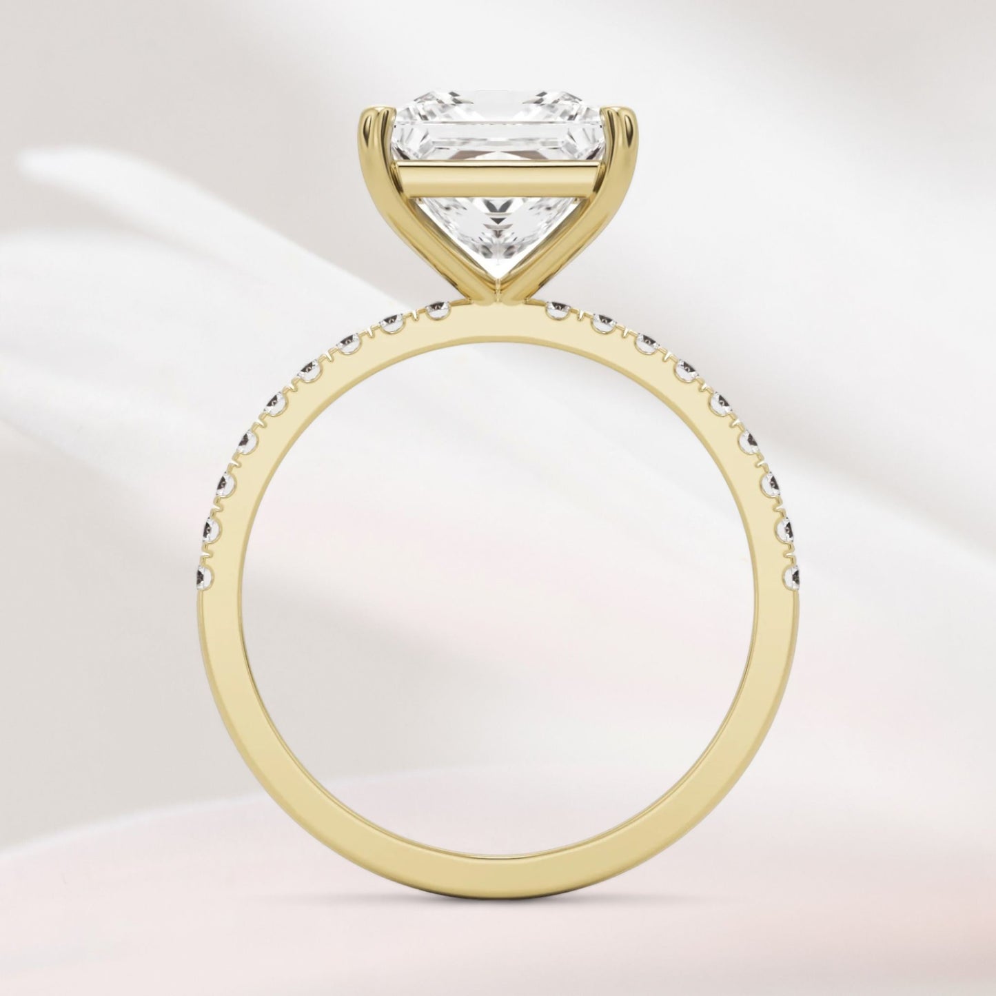 Amaral Solitaire Princess Four Prong With Band - Yellow Gold