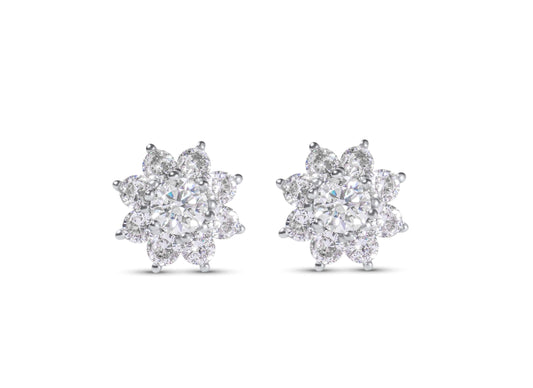 Amaral Flower Stud Moissanite -korvakorut