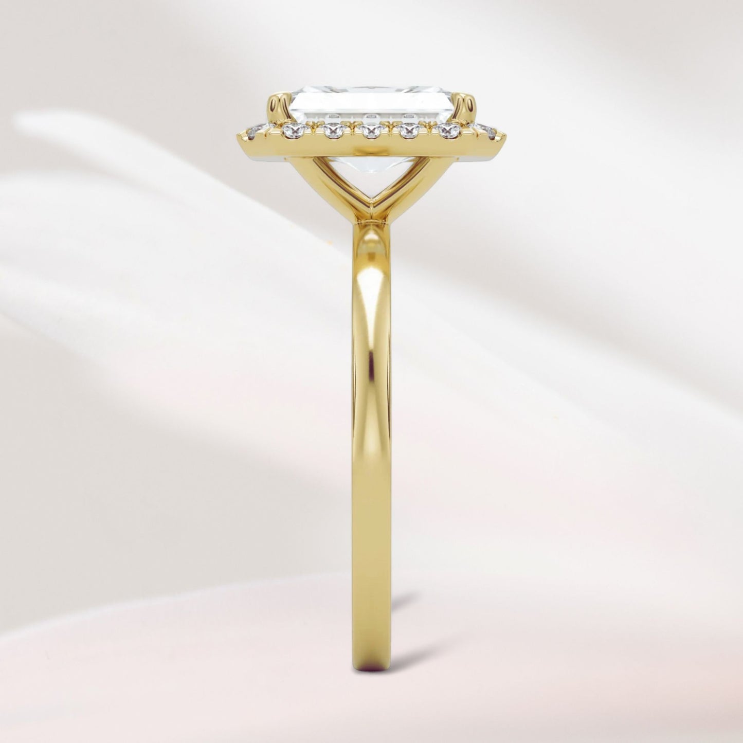 Amaral Halo Radiant - Yellow Gold