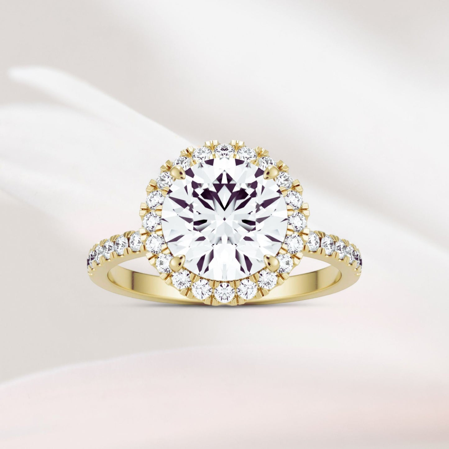 Amaral Halo Round Band - Yellow Gold