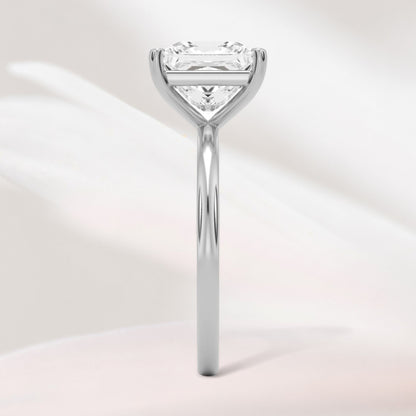 Amaral Solitaire Princess Four Prong - White Gold