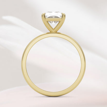 Amaral Solitaire Radiant Four Prong - Yellow Gold